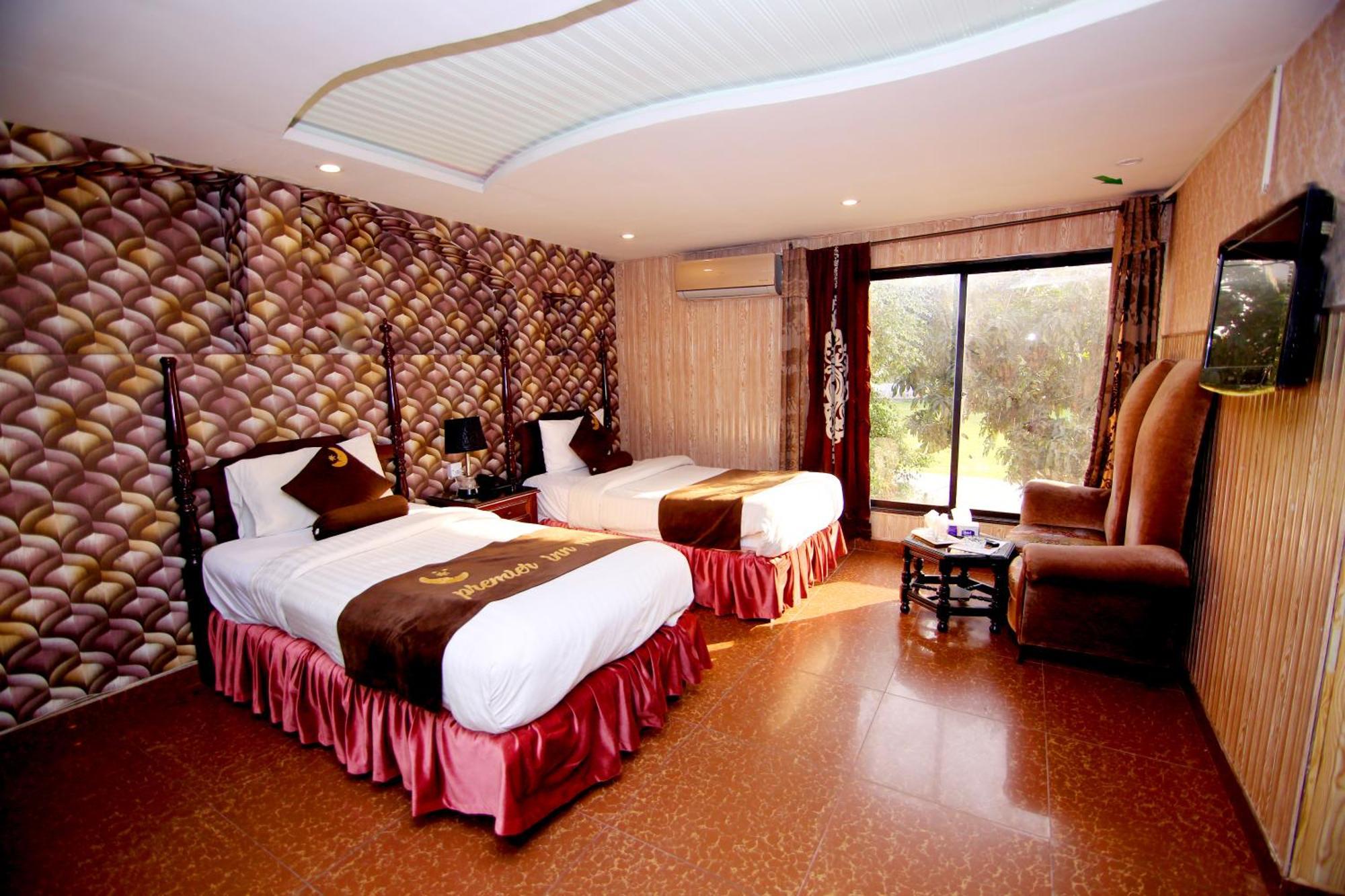 Premier Inn Mall Lahore Eksteriør billede